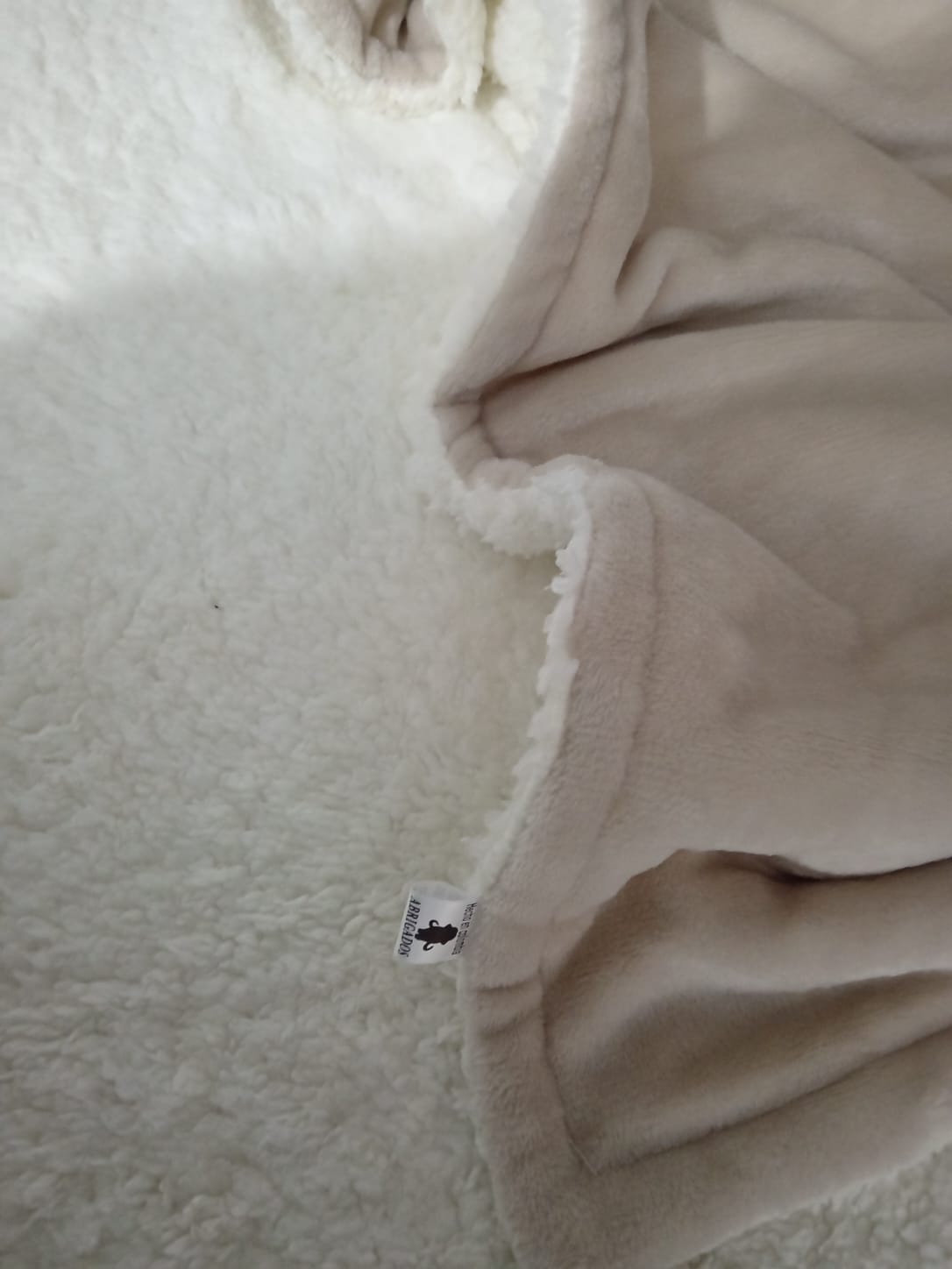 Cobija Termica Sherpa Cama Doble Beige